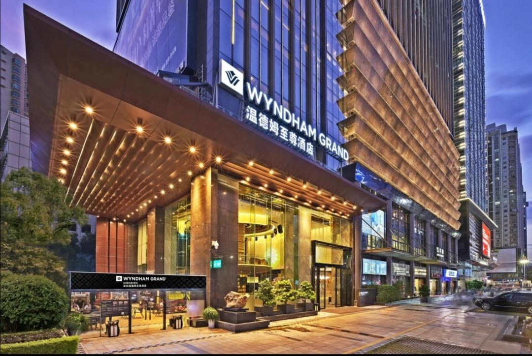 Hôtel Shenzhen Futian Wyndham Grand Extérieur photo